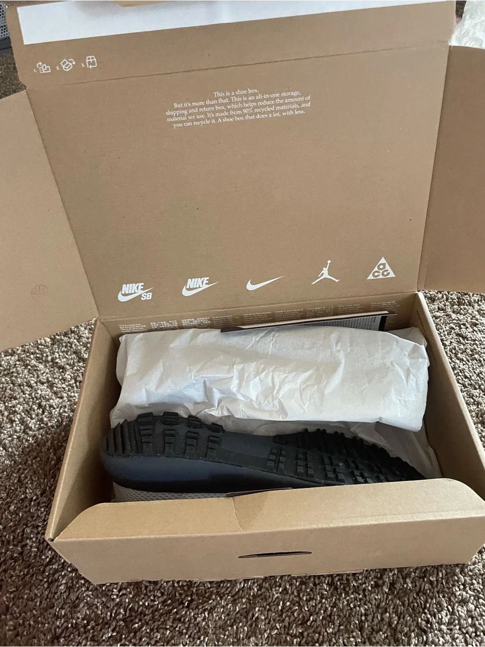 Nike Men’s White Golf shoes with Black Swoosh